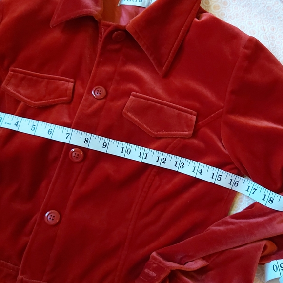 Clowncore Combo~ Yellow Crop Top And Red Button Up (S/M) - Picture 9 of 13